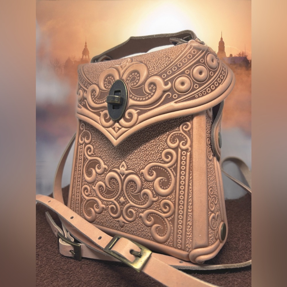 Hand Tooled Thick Leather Backpack/Crossbody Hand… - image 2